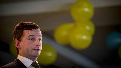 行动党领袖提议减少议员人数并废除毛利族席位，Peters和Bridges表示需要进行公投！