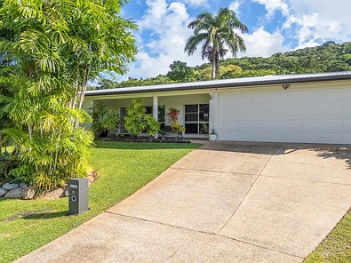Brinsmead 4Zimmer NOW UNDER CONTRACT - Perfect Home for the Extended Family - Room for Grandma and Grandpa Under the Same Roof!