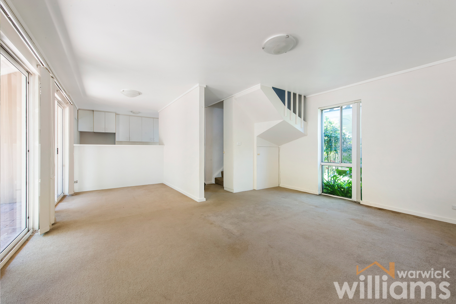 UNIT 2 54 HAMPDEN RD, RUSSELL LEA NSW 2046, 0 침실, 0 욕실, Townhouse