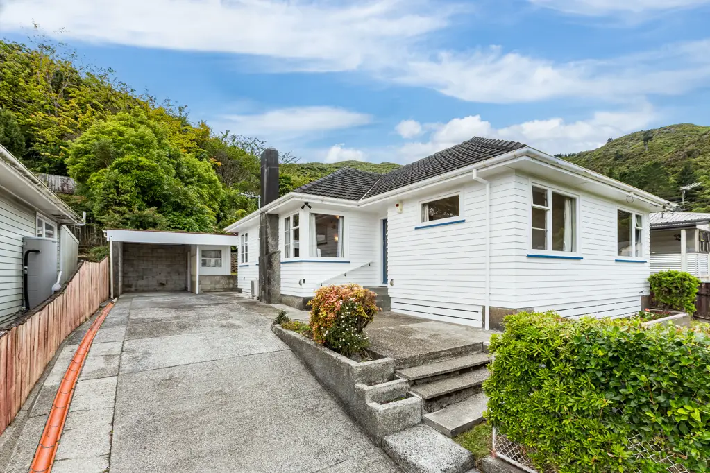 Wainuiomata 3બેડરૂમ Start Your Journey On Castlerea