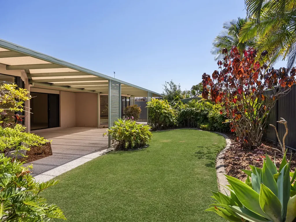 33 Edgewater Place, Sippy Downs, QLD 4556
