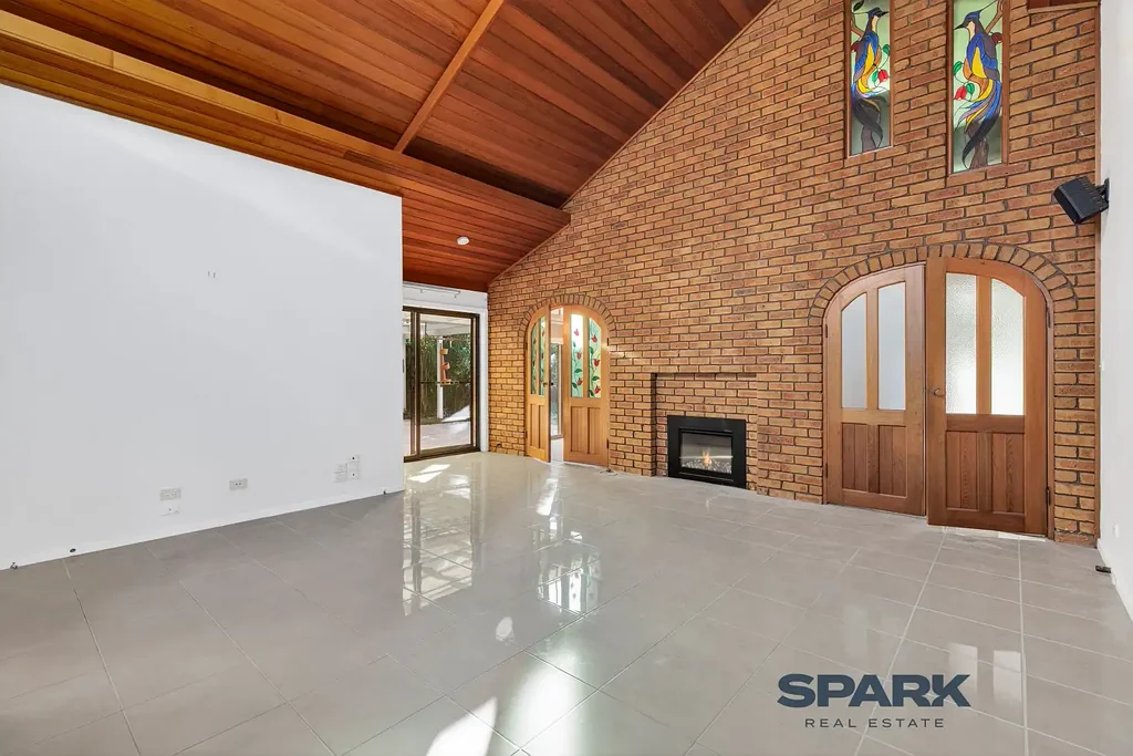 Stunning Family Home in Keilor Downs