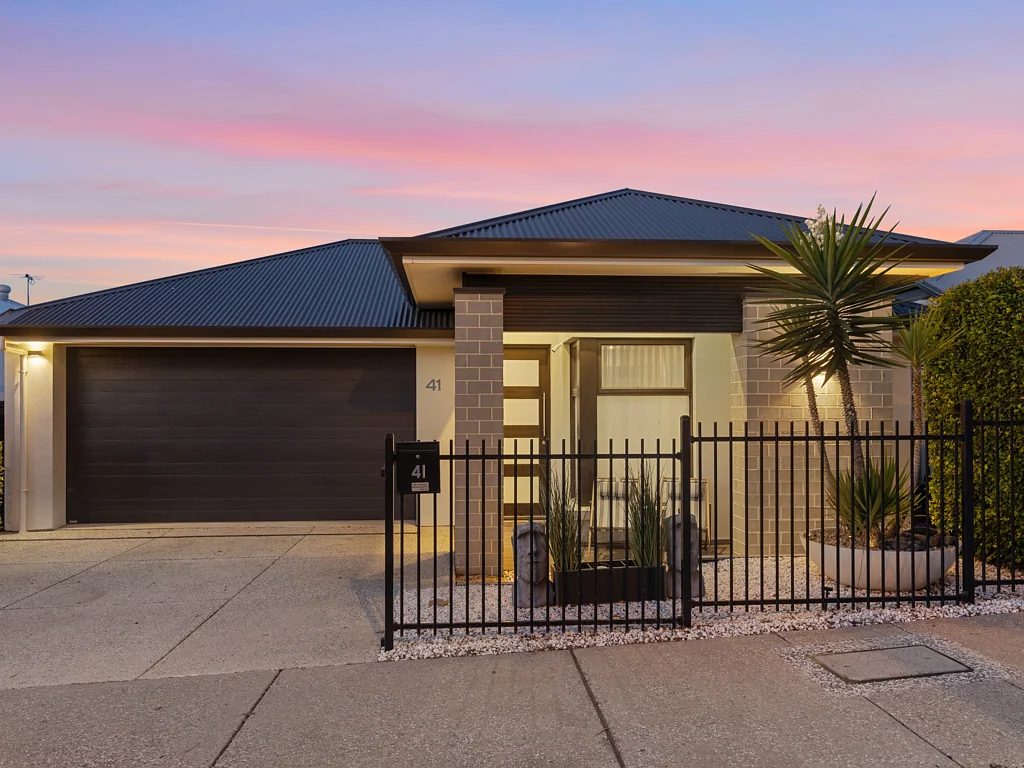 41 Vista Parade, Seaford Heights, SA 5169