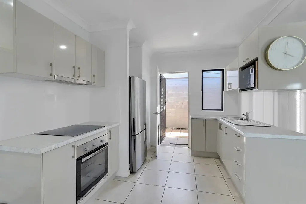 13 Ward Street, Mooroobool, QLD 4870, 3 Bedrooms, 2 Bathrooms, House