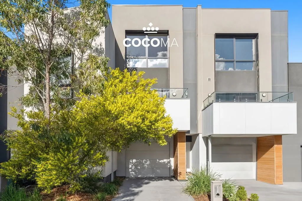 Noble Park 4 Bedroom Modern townhouse living with a triple-level twist!