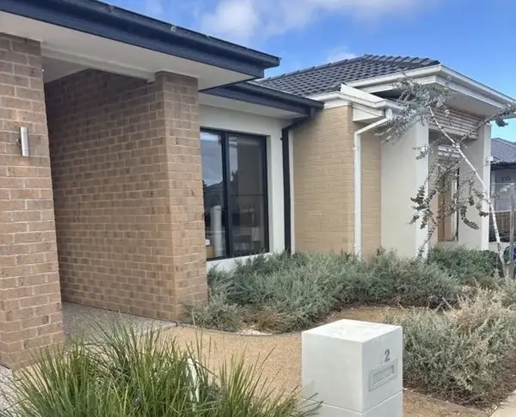Modern & Low Maintenance Living in Armstrong Creek