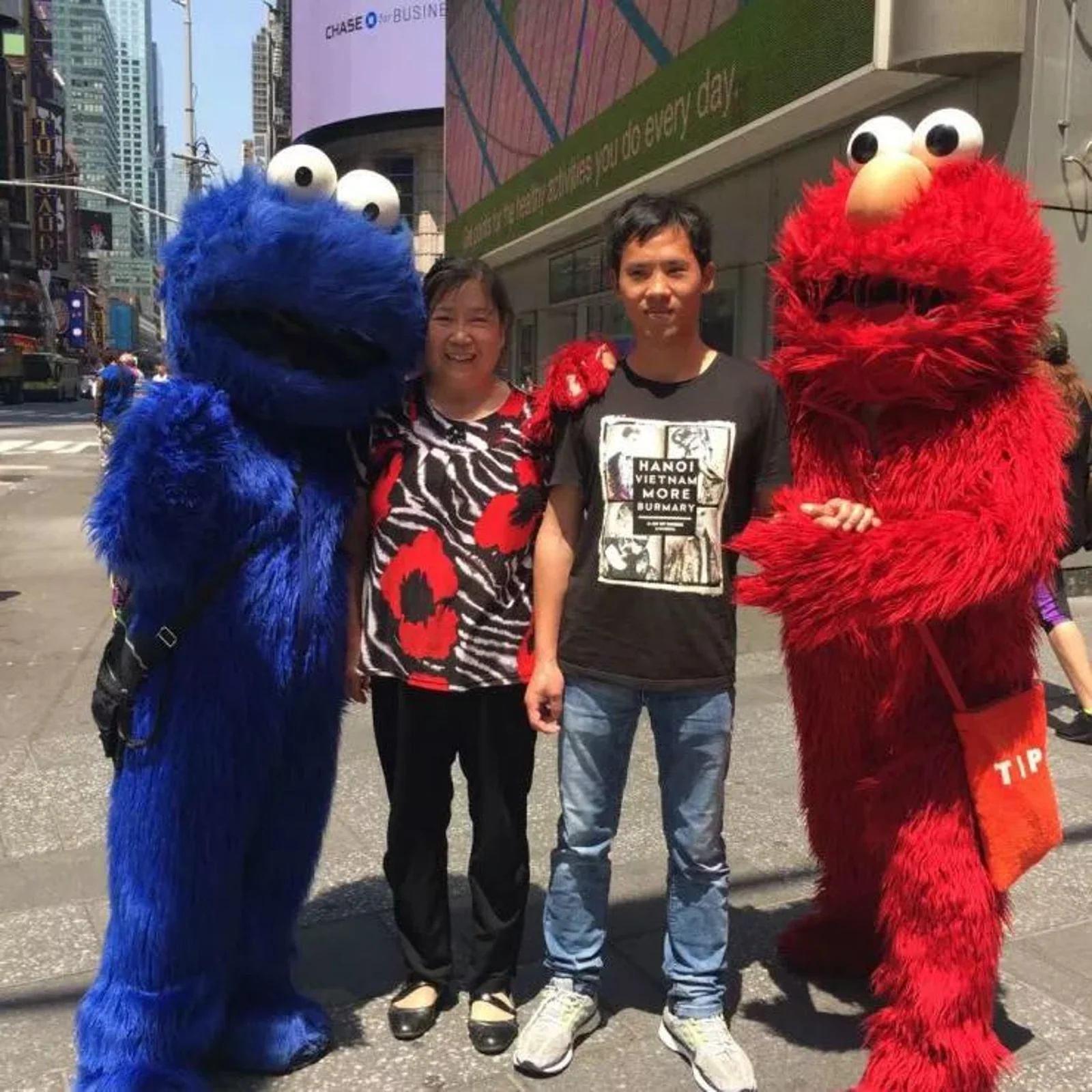 六旬华妇焦凤枝寻子：“儿子，你失踪一年多了，妈妈心里好难过，希望你能报个平安，早点回来。”