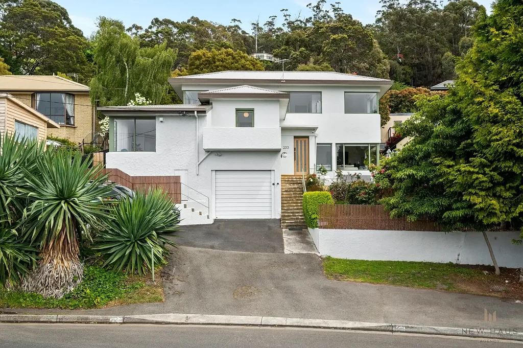 Taroona 4房  Renovated Coastal Charm | Taroona