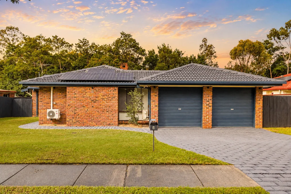 Eight Mile Plains 3 Slaapkamer Renovated Holiday-Style Perfection Meets Smart Lights & Solar in Superb Location