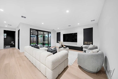 लिविंग रूम - 362 BROSSARD RD, MICKLEHAM VIC 3064