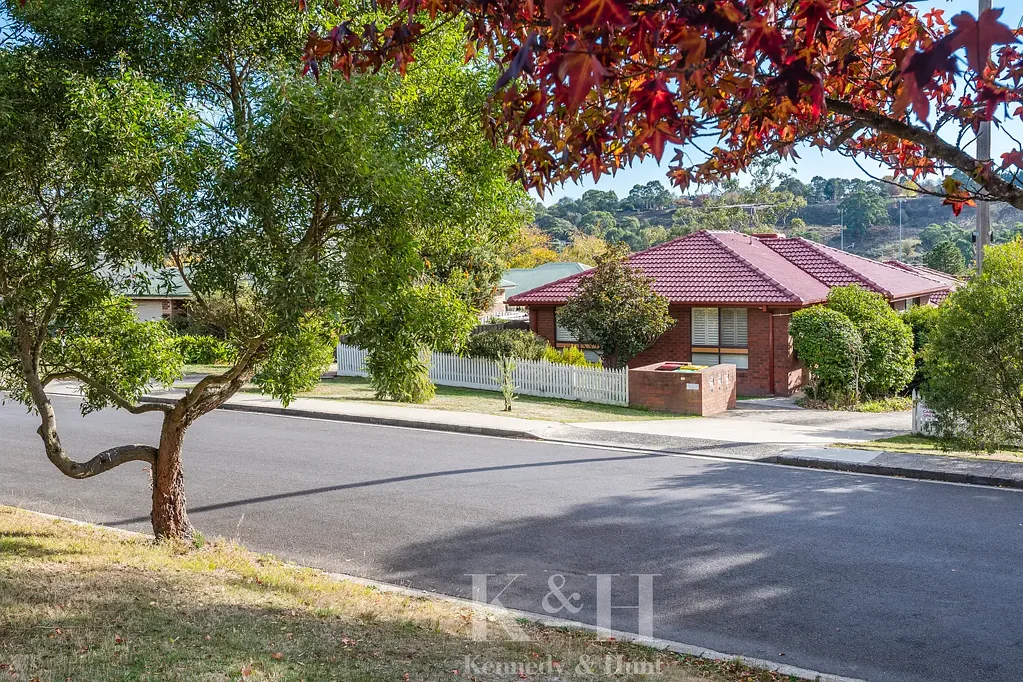 2/84 Hamilton Street, Gisborne, VIC 3437