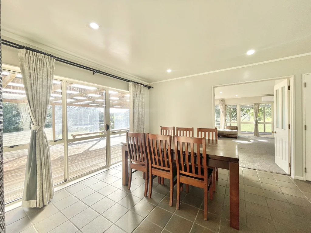 26 Dale Road, Whenupai