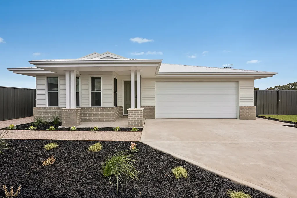 Mudgee 4 Bedroom Sleek, Spacious, and Simply Exceptional