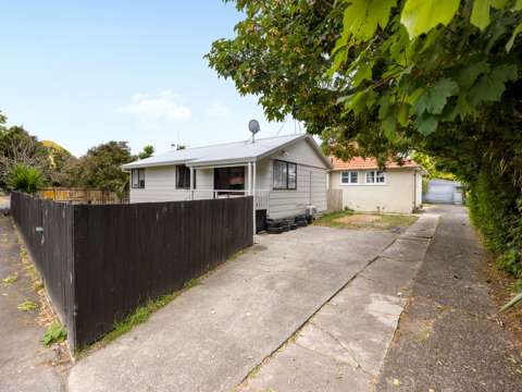 Fairfield 4房  Dual Dwellings on Expansive 905sqm