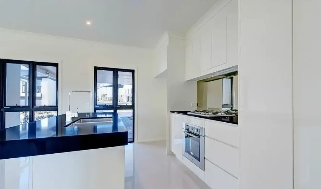 Stunning Two-Storey, Three Bedroom Family Home. Perfectly situated in the heart of Kellyville, this great estate is available for the taking!