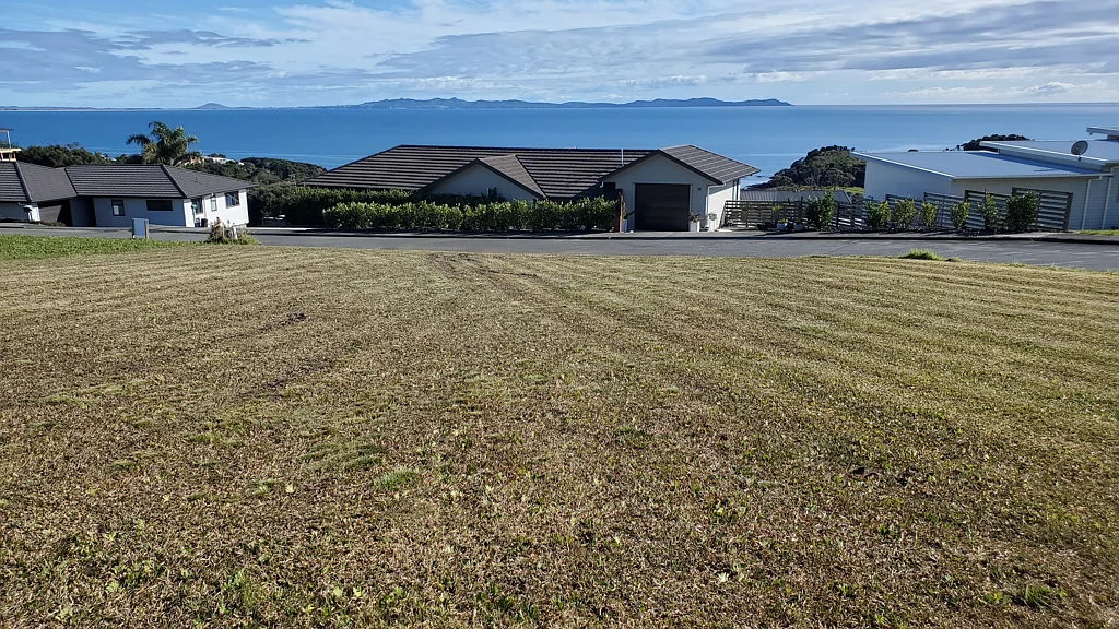 Cable Bay Elevated Section with Stunning Sea Views