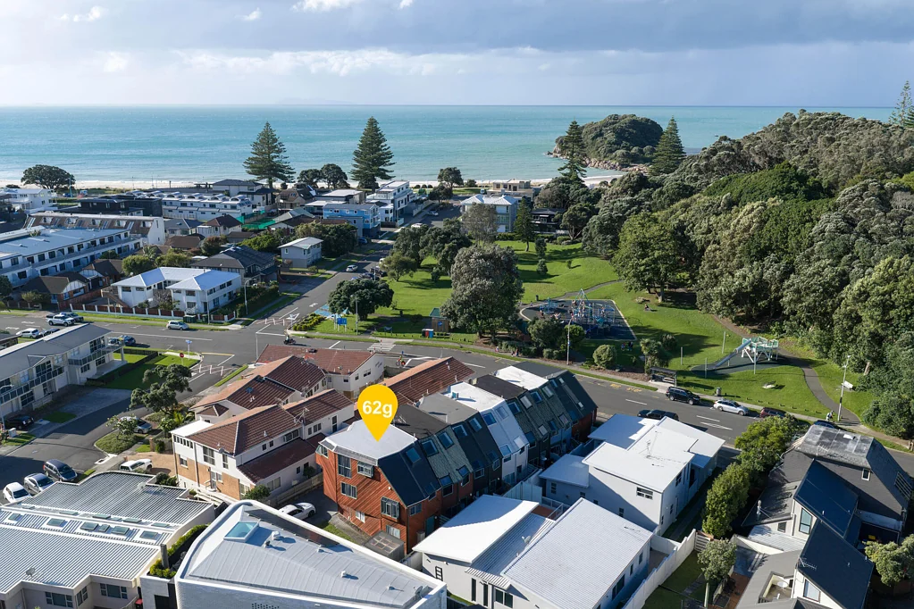 Mount Maunganui 4房  Downtown Mount, Ocean views, 4 Bedrooms