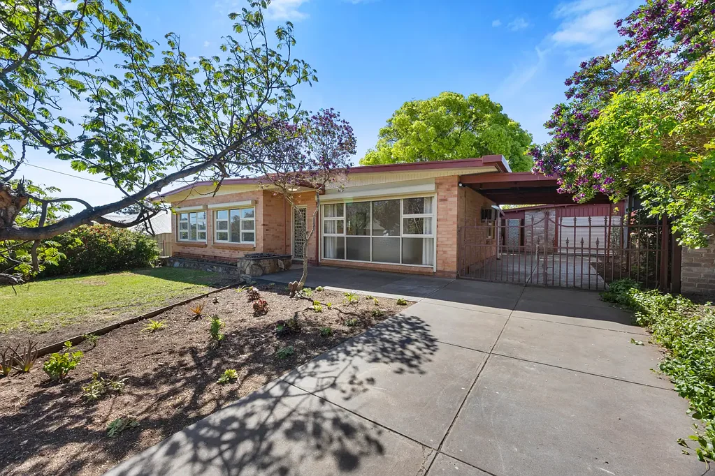 13 Almond Grove, Morphett Vale, SA 5162