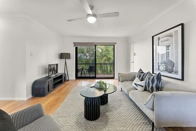 Clayfield 3 Slaapkamer Neighbourhood chatter: House-Sized Living in the Heart of Clayfield!