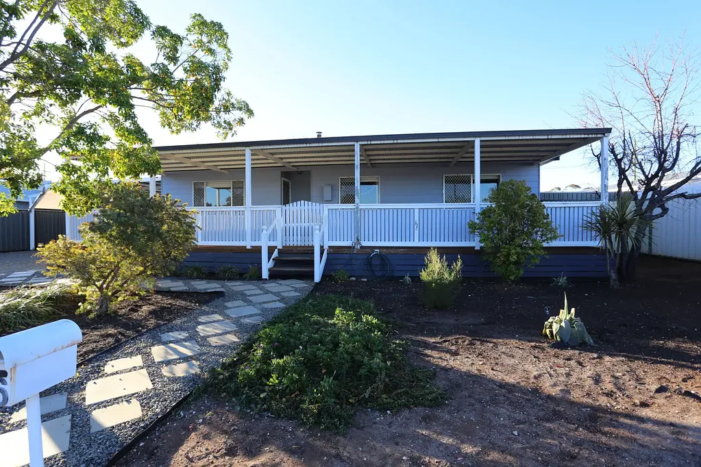 16 Maculata Street, Kambalda West, WA 6442