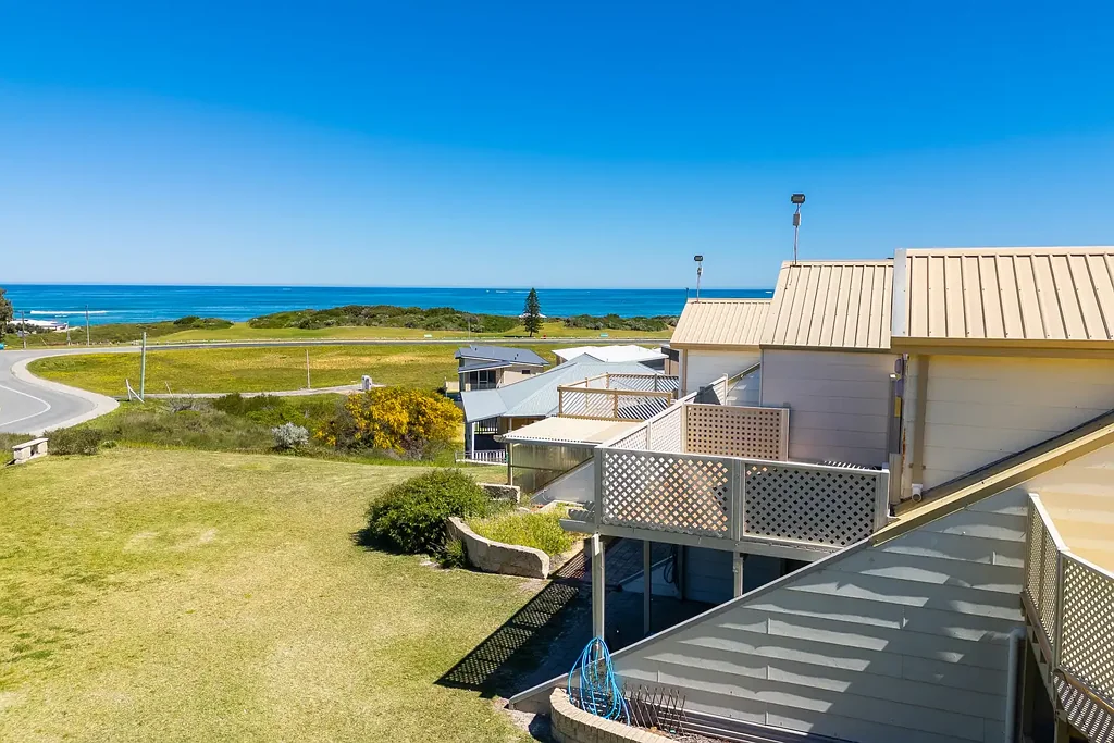Ledge Point 2房  AFFORDABLE SEASIDE RETREAT WITH AWESOME OCEAN VIEWS!