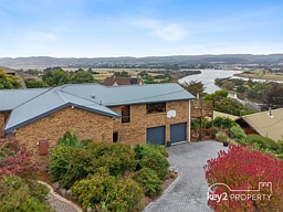 19 Riverview Road, Riverside
