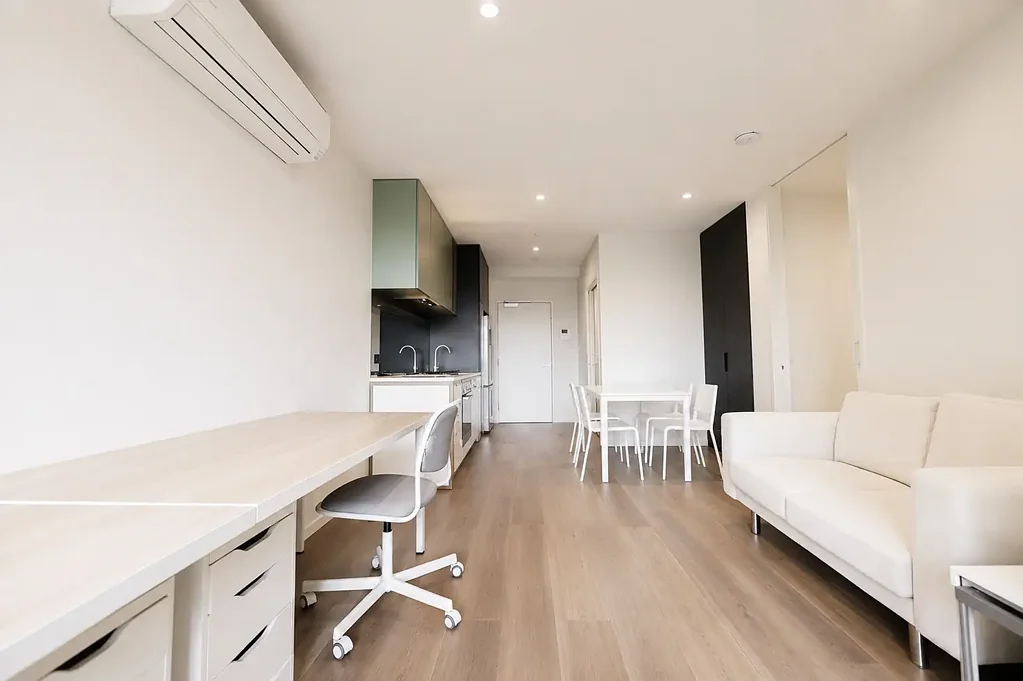Amazing Fully Furnished 2 Bedroom Apartment FOR RENT