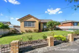 2 Fraser Crescent, Churchill