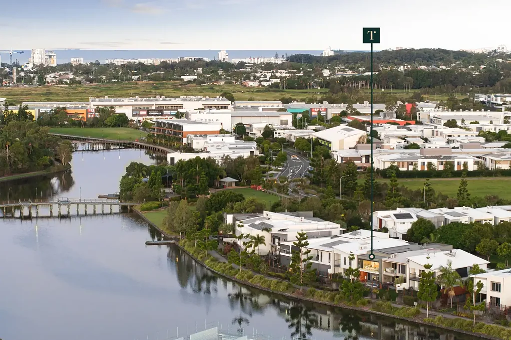 Maroochydore 4房  Waterfront Living in the Heart of Sunshine Cove