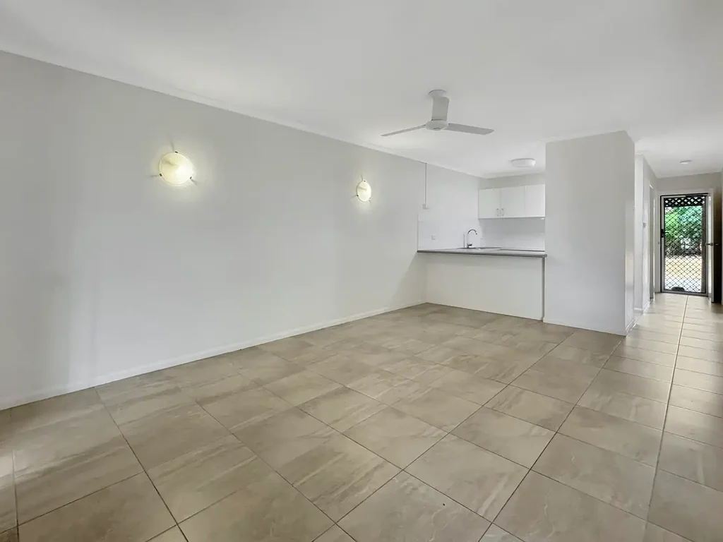 Mundingburra 4Zimmer Modern Duplex with Strong Rental Returns