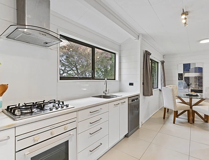 2 Gosford Drive, Botany Downs, Manukau City, 3 غرف, 1 حمامات, House