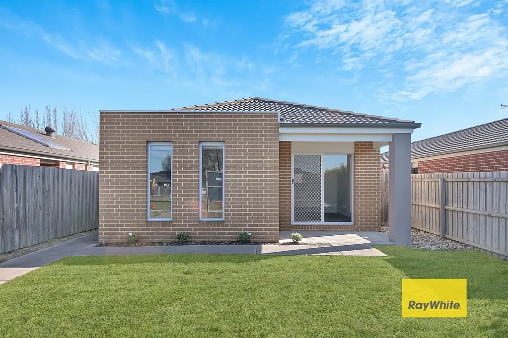 Cozy and Neat 3 Bedroom Property for Rent - Your Perfect Retreat!