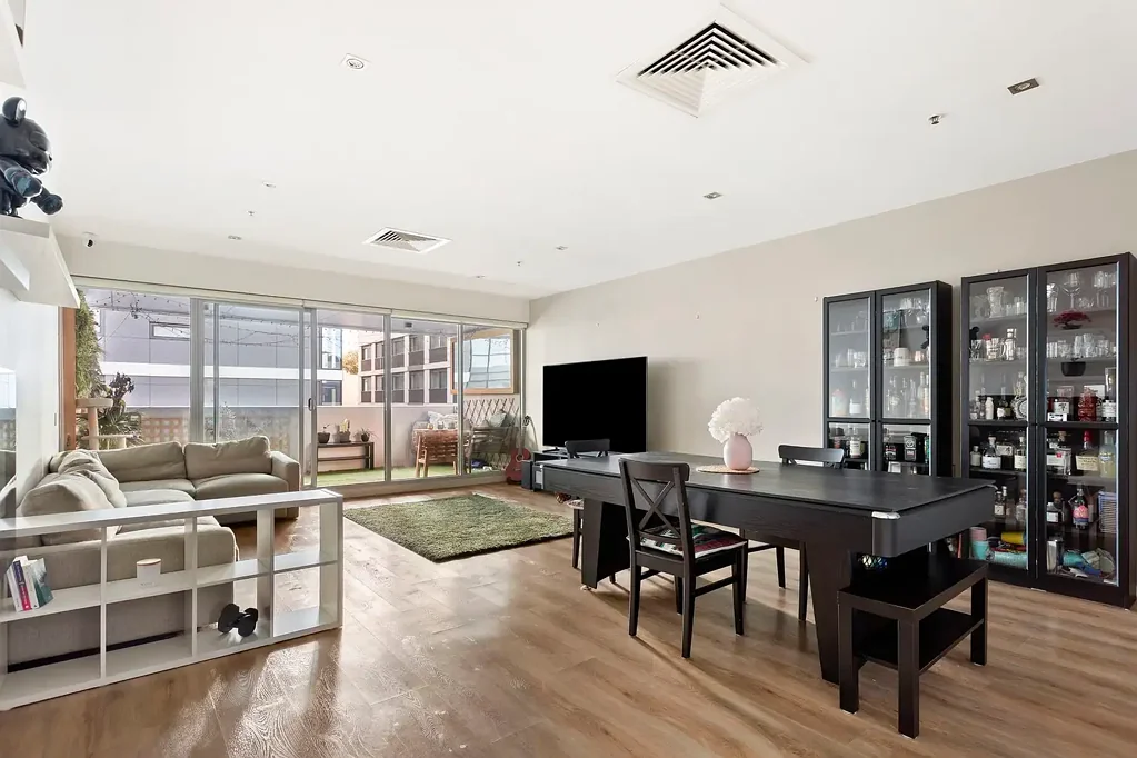 South Yarra 2 Bedroom Dual-Level Luxury Nestled in Iconic South Yarra's Heart
