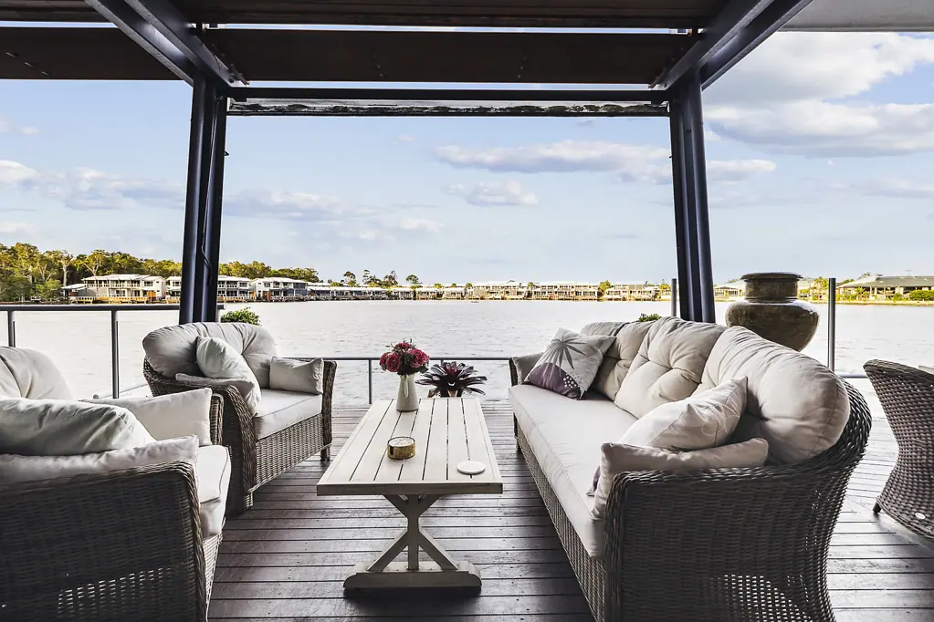 Coombabah 5Habitaciones North Facing Lagoon Front Home!