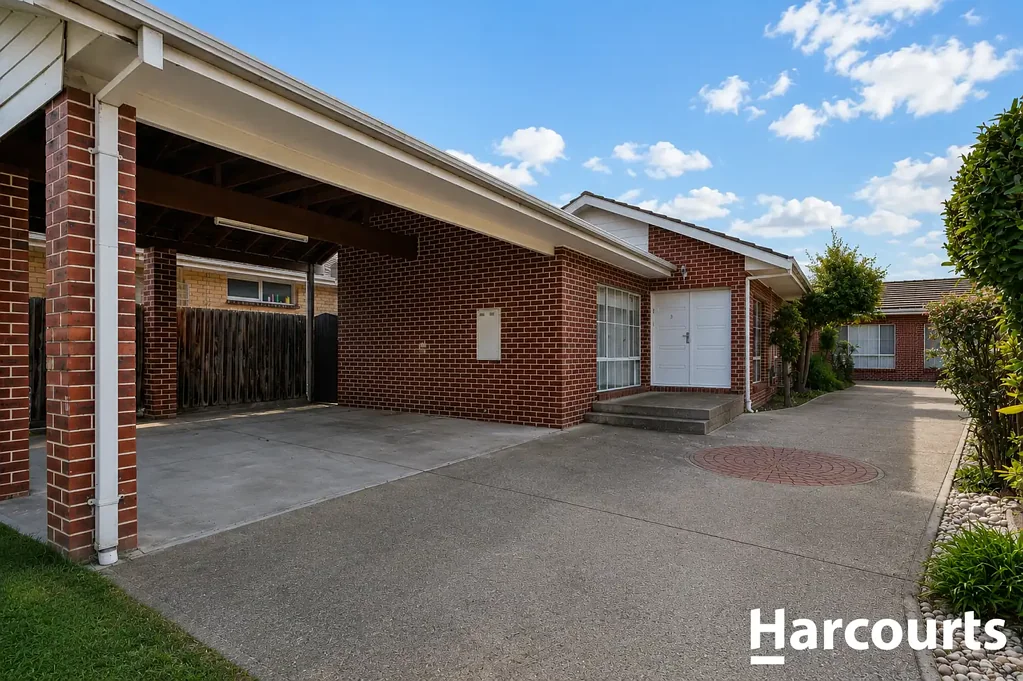 Bentleigh East 3બેડરૂમ Street Front Living with House-Sized Proportions