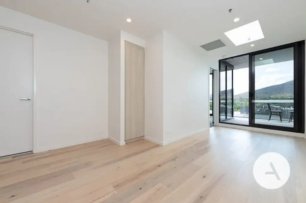 Stylish 2-Bedroom Apartment in the Heart of Braddon – Modern Living with City Convenience
