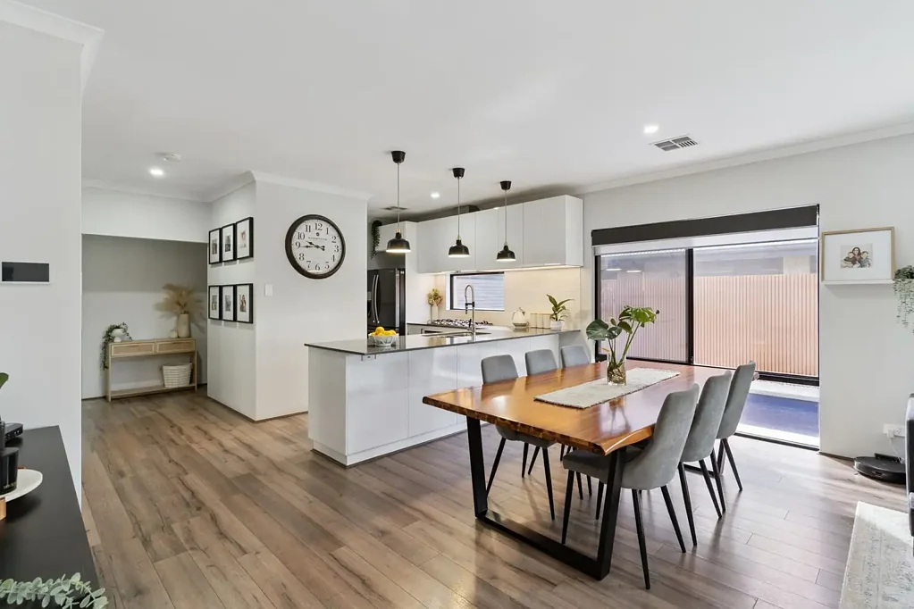327 Woollcott Avenue, Brabham, WA 6055