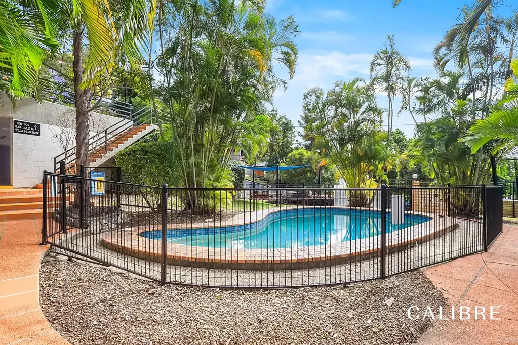 Spacious one bedroom ground floor apartment