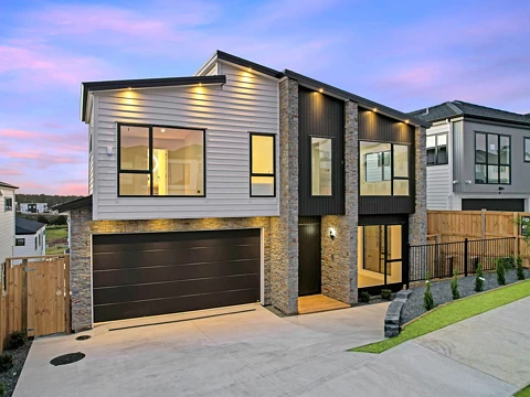 Flat Bush 7 Bedroom THE PRETTIEST OF THEM ALL