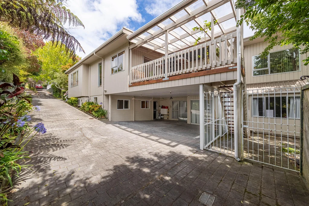 Pinehaven 5房  Perfect Pinehaven Family Home