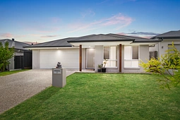 3 Palatial Crescent, Narangba
