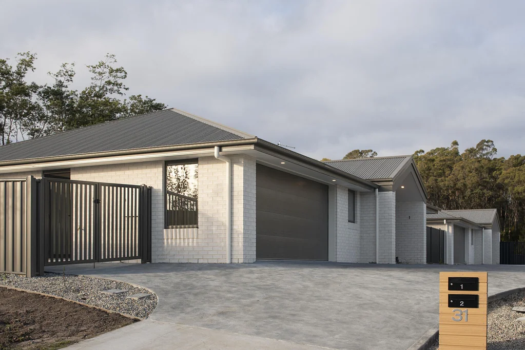Legana 3 Slaapkamer A Brand New, Low-Maintenance Unit