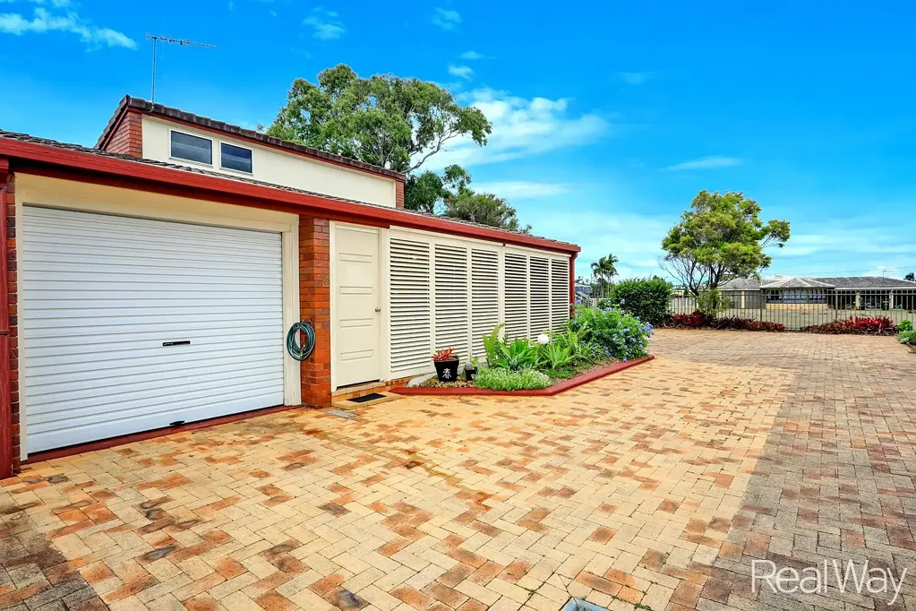 Avenell Heights 2Habitaciones Immaculate 2 Bedroom Unit in Centrally located Secure & Private Complex!