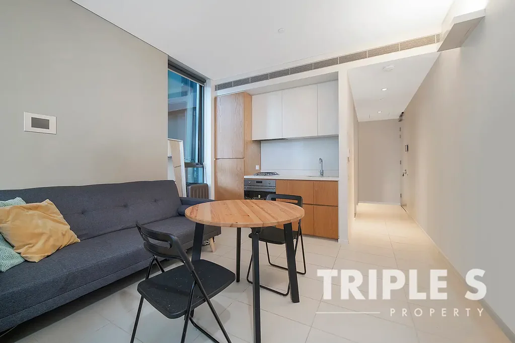 Stunning Studio for Lease!