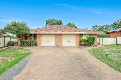 1 & 2/2 Honeysuckle Crescent, Scone, NSW 2337, 6 habitaciones, 2 baños, Apartment