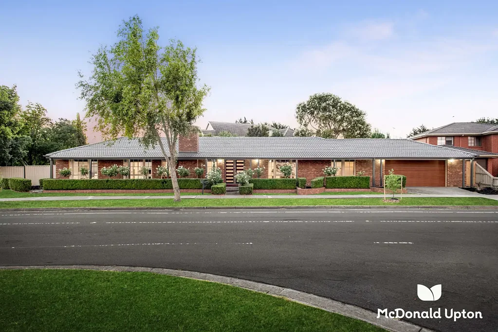 2 Keller Close, Greenvale, VIC 3059