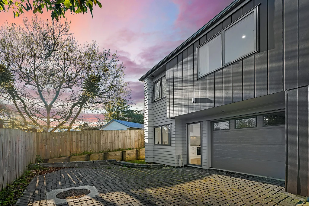 West Harbour 4ਬੈੱਡਰੂਮ A Townhouse That Lives Like a Home