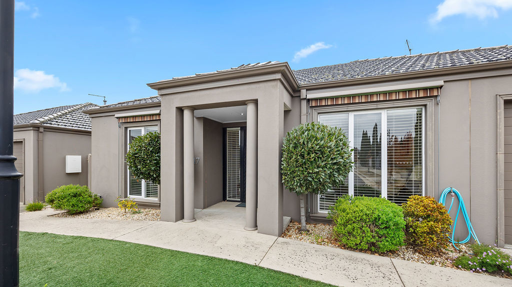 17 BRIGHTON CT, WENDOUREE VIC 3355, 0 phòng ngủ, 0 phòng tắm, Townhouse