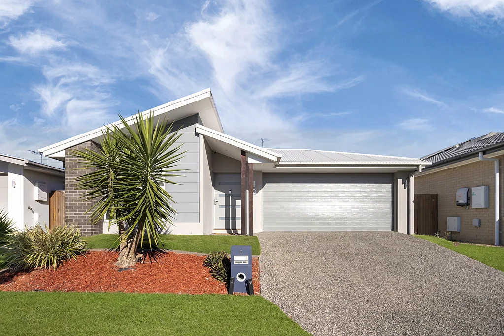 8 Skyring Street, Greenbank, QLD 4124