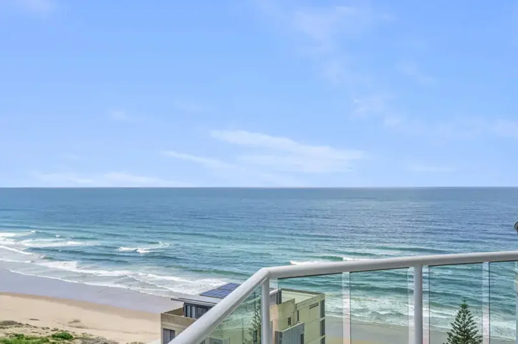 Main Beach 1ห้องนอน Your Beachside Escape